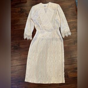 Vintage 1980s Jacquard dress with crocheted lace drop waist pleated skirt size M